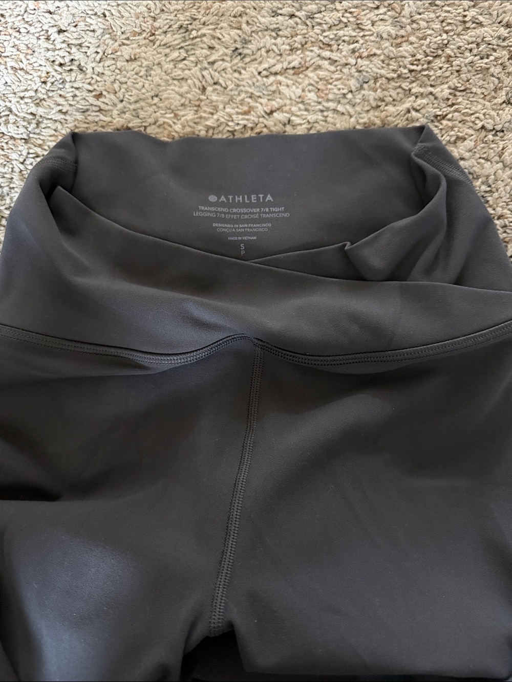✨📣LULULEMON ATHLETA 4 PIECE LOT📣✨ - Picture 8 of 9
